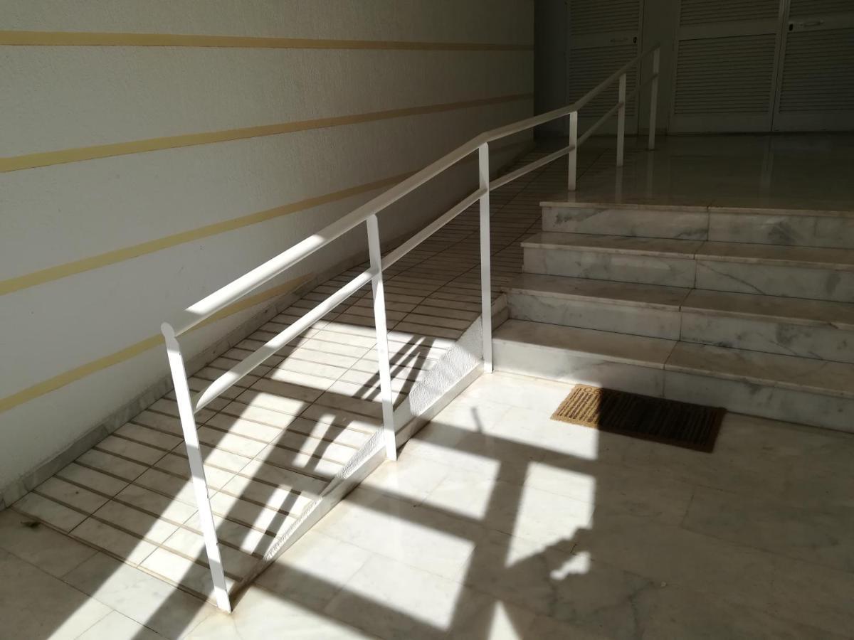 Apartamento 60 M2 En La Playa Torre de Benagalbon Eksteriør billede