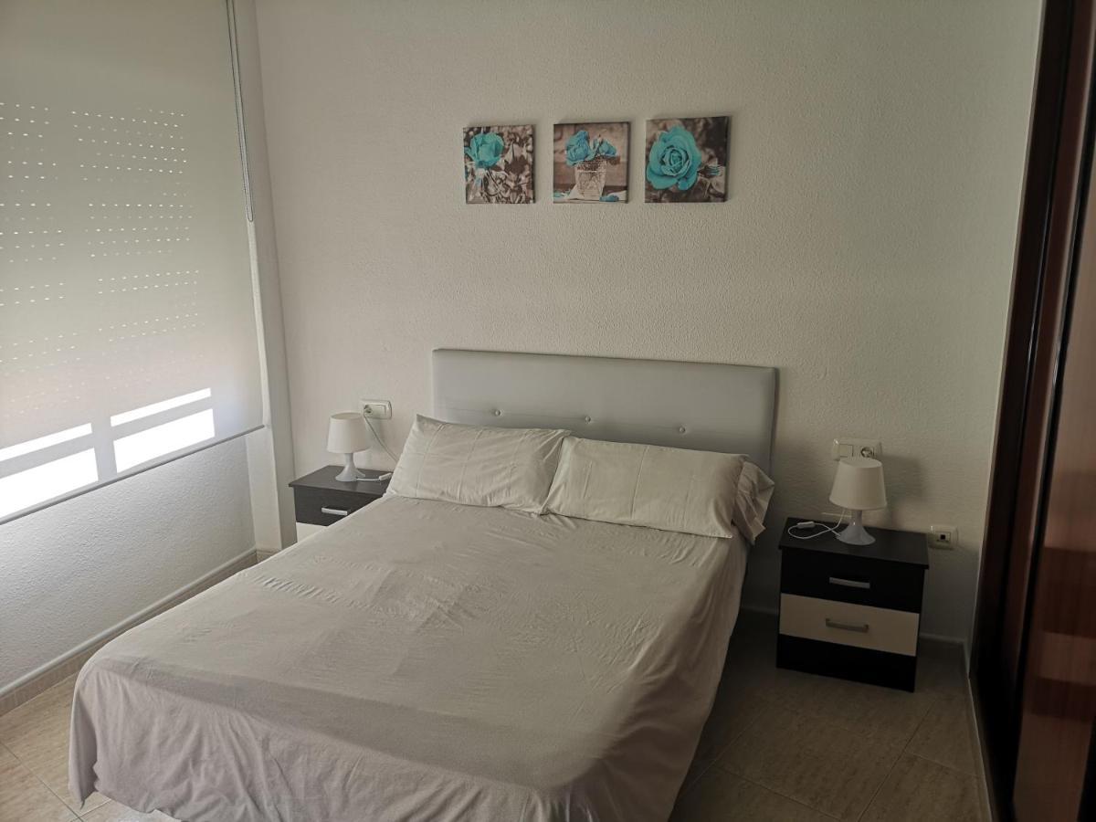 Apartamento 60 M2 En La Playa Torre de Benagalbon Eksteriør billede
